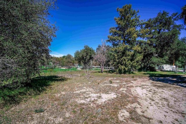 2570 Live Oaks Trl, Boulevard, CA 91905