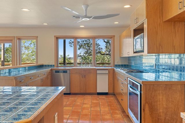 212 Comanche CP, Kyle, TX 78640