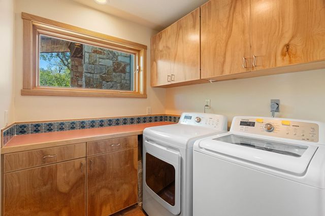 212 Comanche CP, Kyle, TX 78640