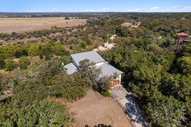 212 Comanche CP, Kyle, TX 78640