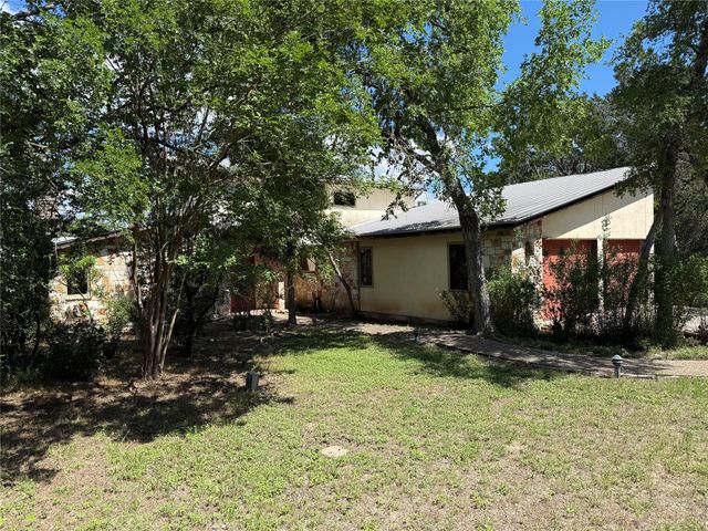 212 Comanche CP, Kyle, TX 78640