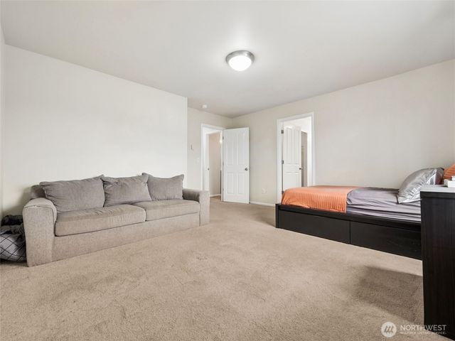 5879 Pennsylvania Street SE, Lacey, WA 98513