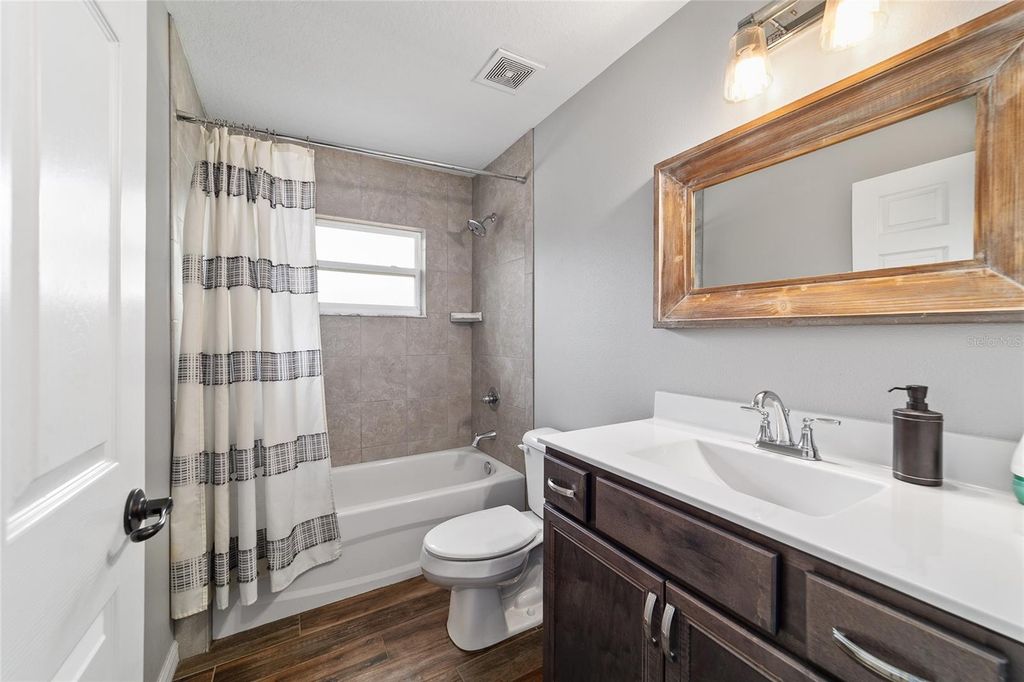 Image 24 of property listing at 9343 SE 108TH PLACE, Belleview, FL 34420