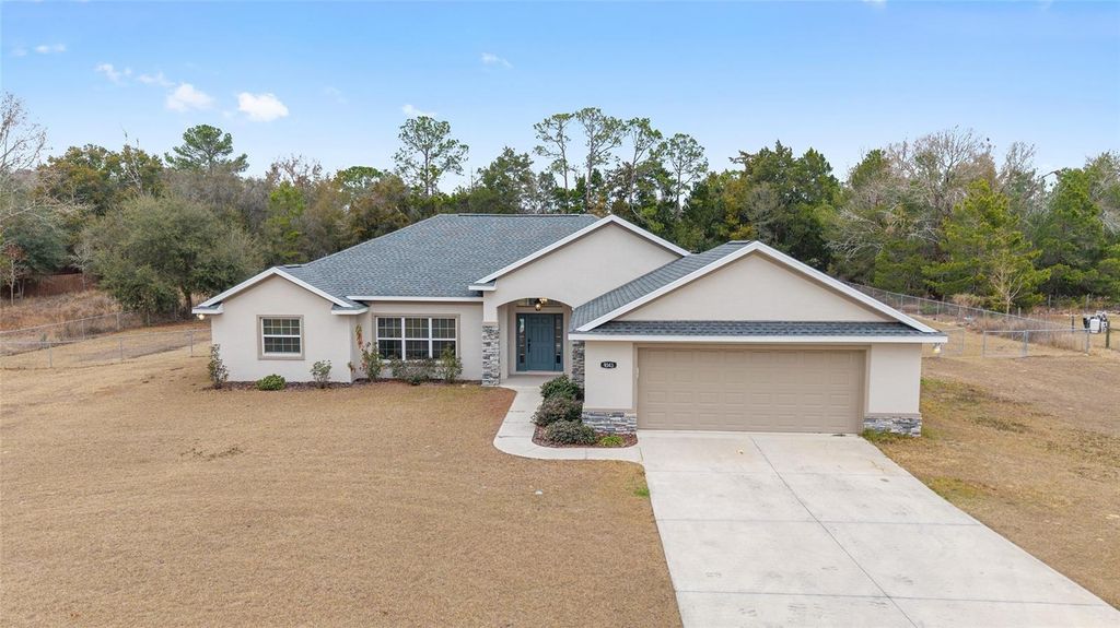 Image 4 of property listing at 9343 SE 108TH PLACE, Belleview, FL 34420