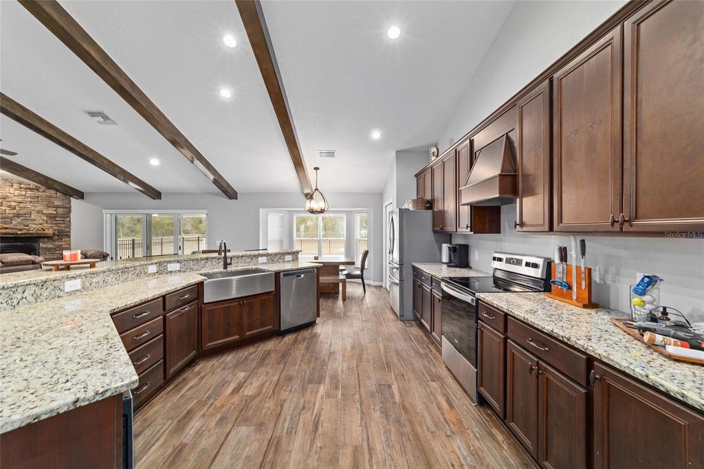 Image 66 of property listing at 9343 SE 108TH PLACE, Belleview, FL 34420