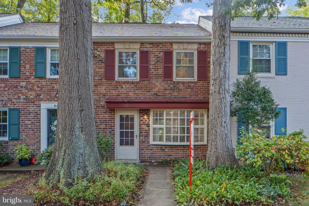 881 AZALEA DR #24-881, Rockville, MD 20850