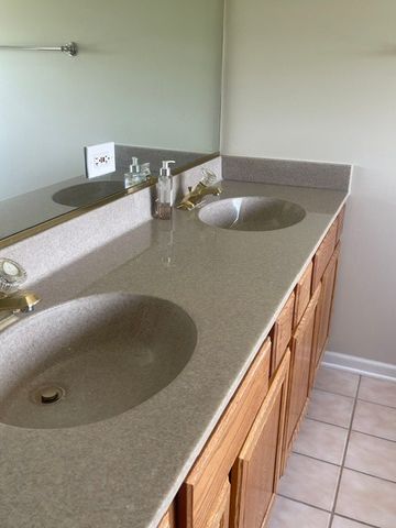 631 Pheasant Trail, St. Charles, IL 60174