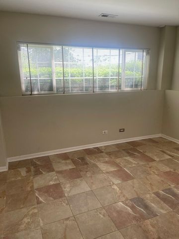 631 Pheasant Trail, St. Charles, IL 60174