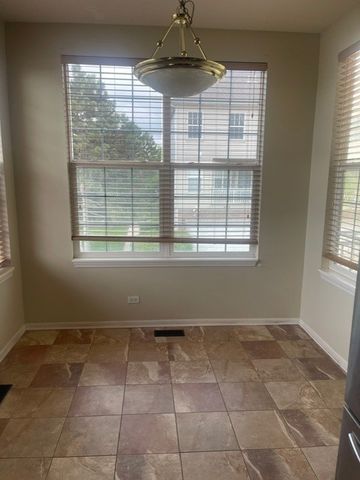 631 Pheasant Trail, St. Charles, IL 60174