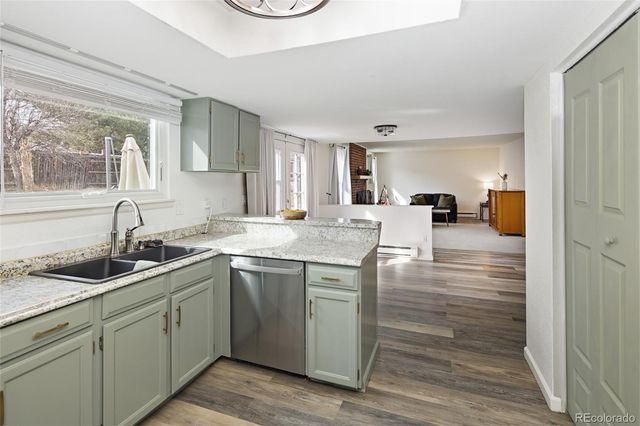 7229 S Iris Court, Littleton, CO 80128