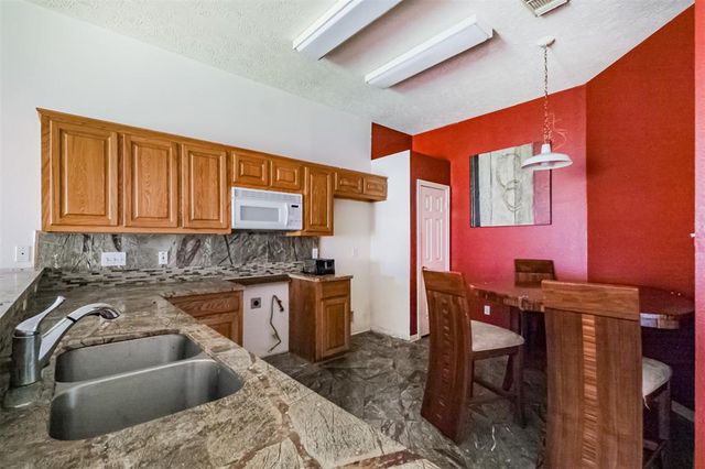 3718 Brighton Lane, Pearland, TX 77584