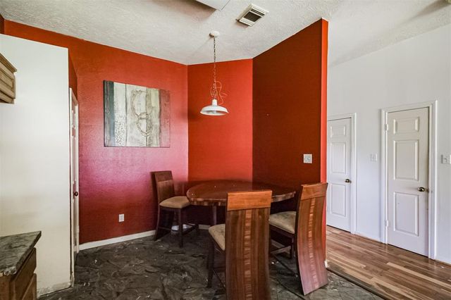 3718 Brighton Lane, Pearland, TX 77584