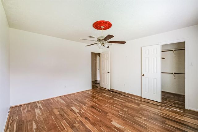 3718 Brighton Lane, Pearland, TX 77584