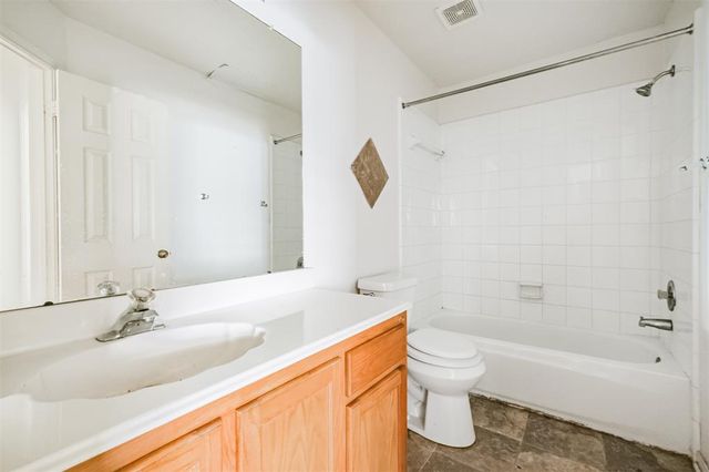 3718 Brighton Lane, Pearland, TX 77584