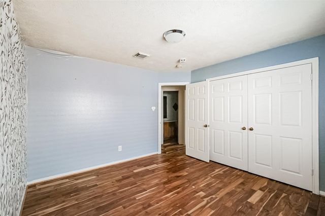 3718 Brighton Lane, Pearland, TX 77584