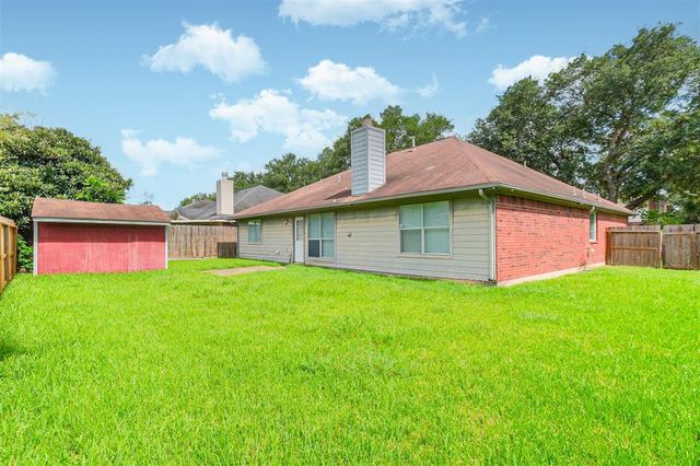 3718 Brighton Lane, Pearland, TX 77584