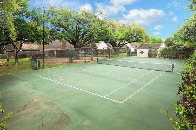 13794 Hollowgreen Drive 303, Houston, TX 77082