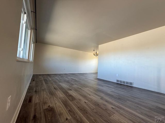 7 Echo Pl, Pueblo, CO 81003