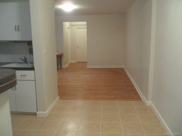 134-39 Blossom 5F, Flushing, NY 11355