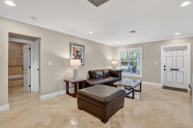 770 E Camino Real 0010, Boca Raton, FL 33432