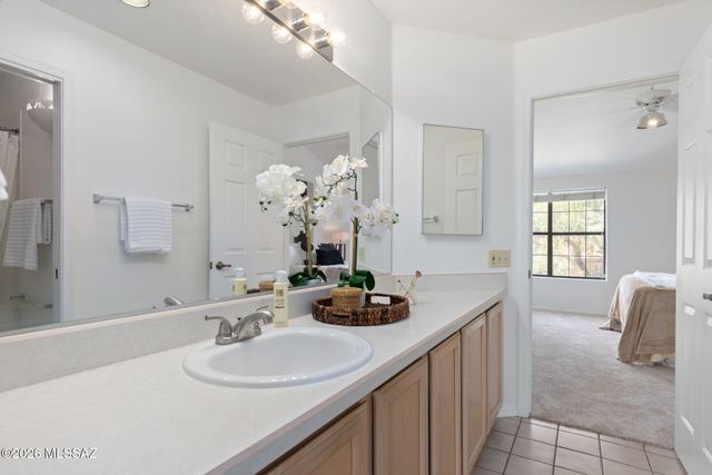 7755 E Via Ventana Norte, Tucson, AZ 85750