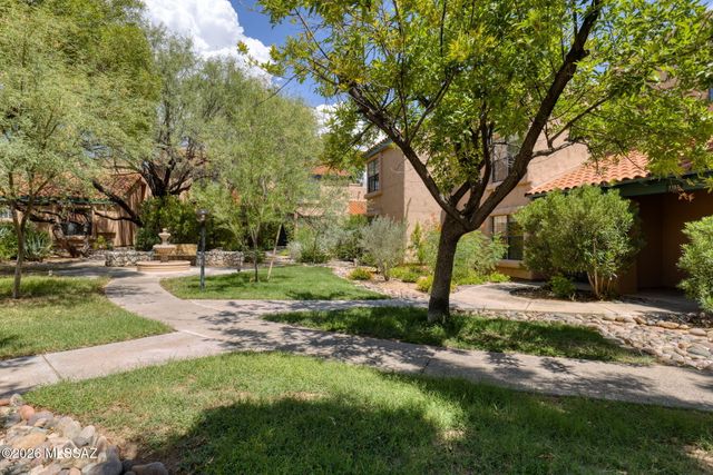 7755 E Via Ventana Norte, Tucson, AZ 85750