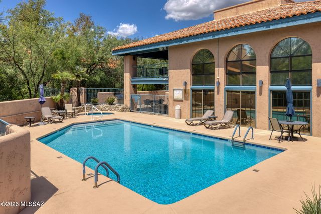 7755 E Via Ventana Norte, Tucson, AZ 85750