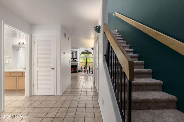 7755 E Via Ventana Norte, Tucson, AZ 85750