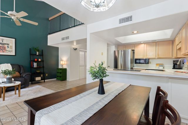 7755 E Via Ventana Norte, Tucson, AZ 85750