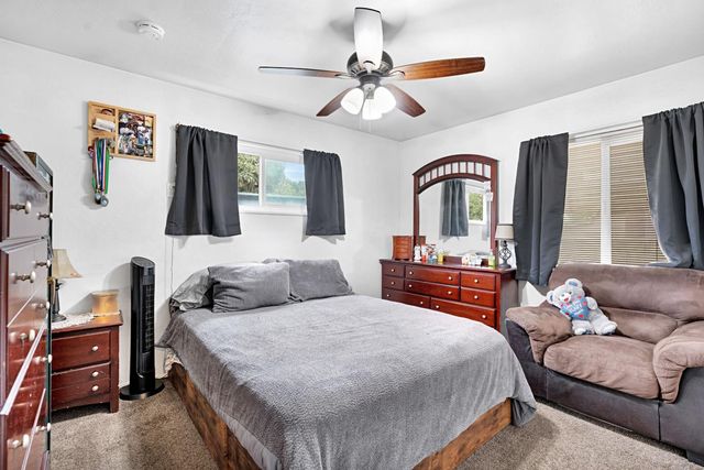 2003 Dennis Drive, Selma, CA 93662