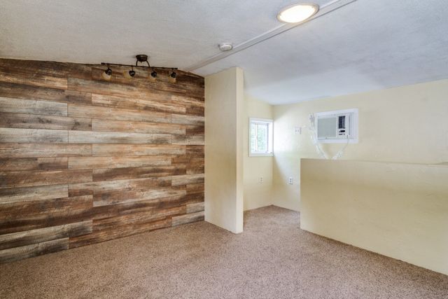 902 Travis Avenue, Alvarado, TX 76009