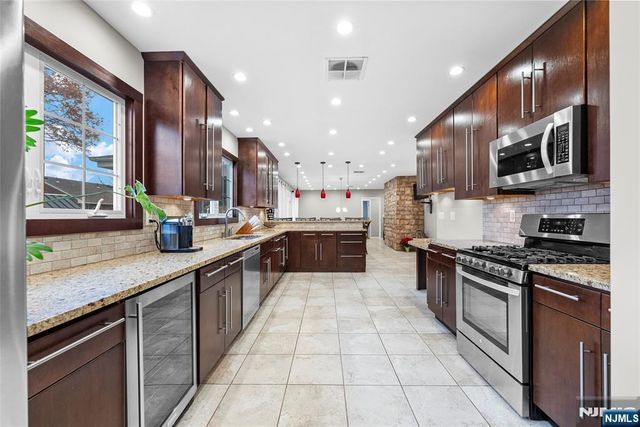 40 Eagle Street, North Arlington, NJ 07031