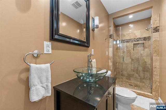 40 Eagle Street, North Arlington, NJ 07031