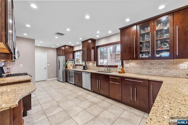 40 Eagle Street, North Arlington, NJ 07031