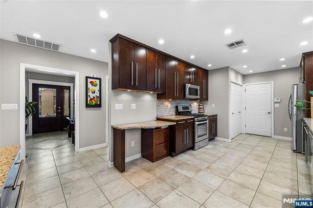 40 Eagle Street, North Arlington, NJ 07031