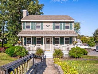 99 Freeman St Ext, Haverhill, MA 01832