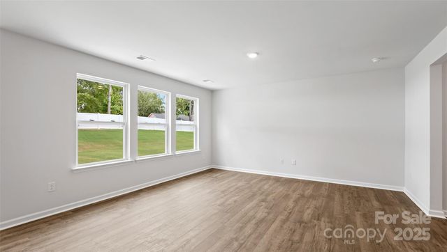 25 Caroline Valley Lane, Hendersonville, NC 28792