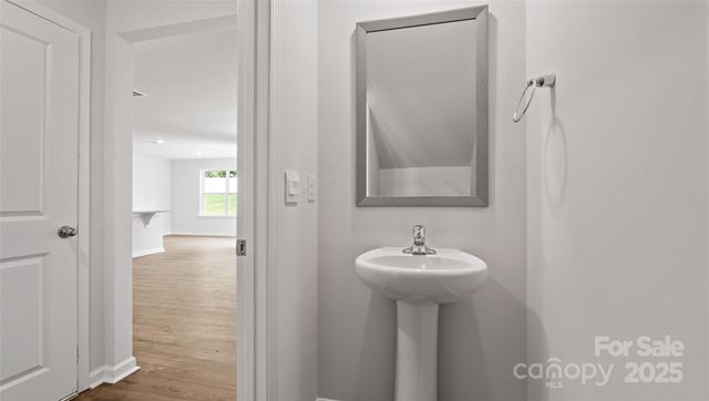 25 Caroline Valley Lane, Hendersonville, NC 28792