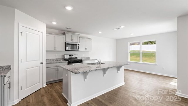 25 Caroline Valley Lane, Hendersonville, NC 28792