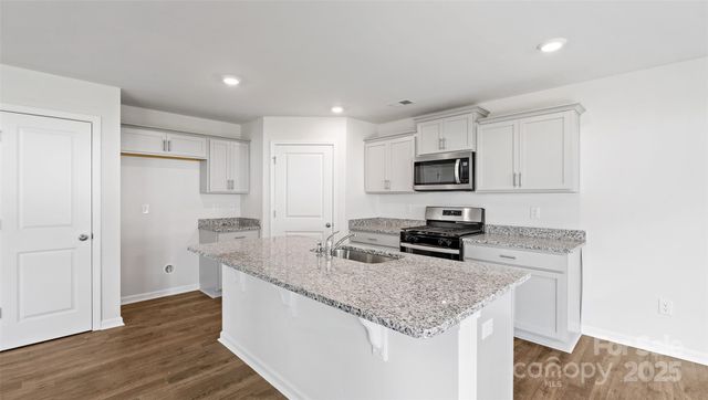 25 Caroline Valley Lane, Hendersonville, NC 28792