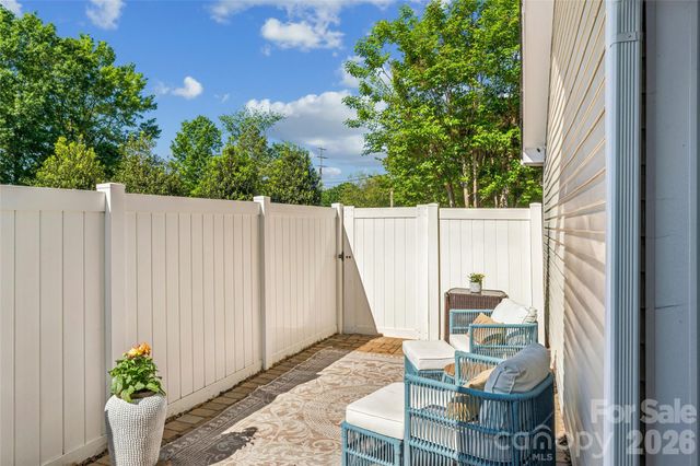 8211 Viewpoint Lane, Cornelius, NC 28031