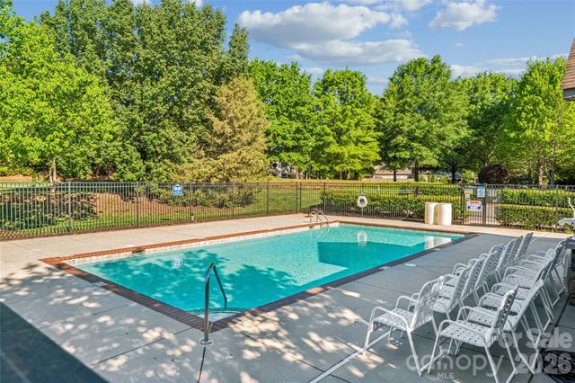 8211 Viewpoint Lane, Cornelius, NC 28031