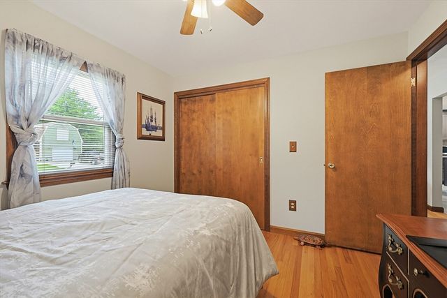 3 King St, Bristol, RI 02809
