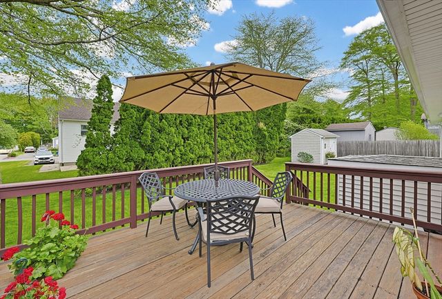 3 King St, Bristol, RI 02809
