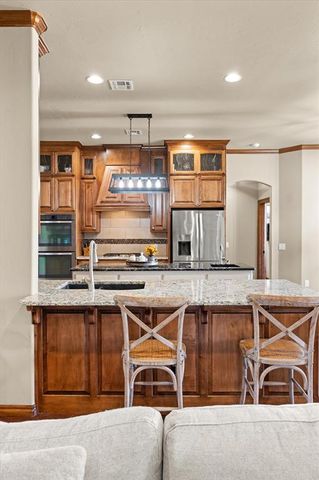 617 Caveat Court, Edmond, OK 73025