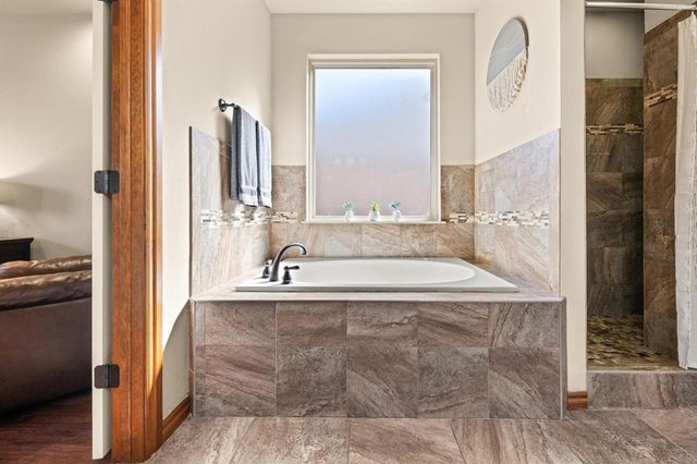 617 Caveat Court, Edmond, OK 73025