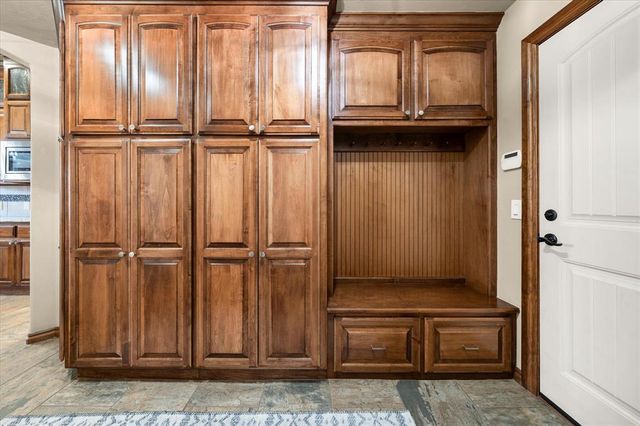 617 Caveat Court, Edmond, OK 73025