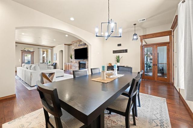 617 Caveat Court, Edmond, OK 73025