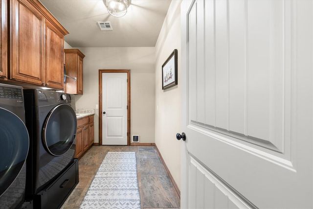 617 Caveat Court, Edmond, OK 73025