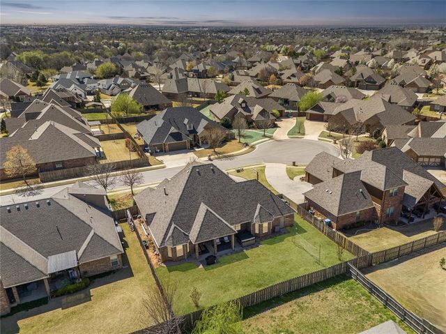617 Caveat Court, Edmond, OK 73025